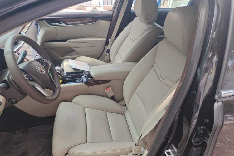 Used Cadillac XTS 2013 28T Leading Model Left Front Seat
