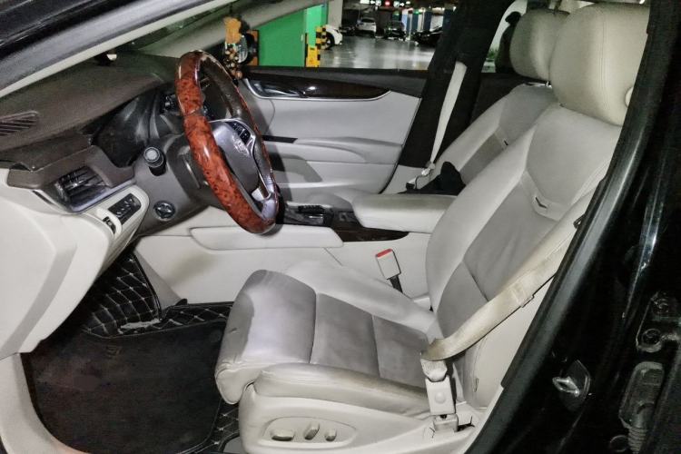 Used Cadillac XTS 2013 28T Leading Model Left Front Seat