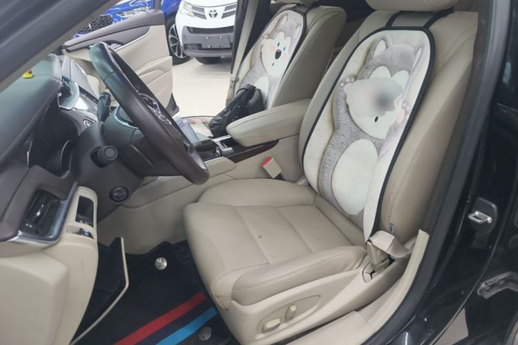 Used Cadillac XTS 2013 28T Comfort Model Left Front Seat