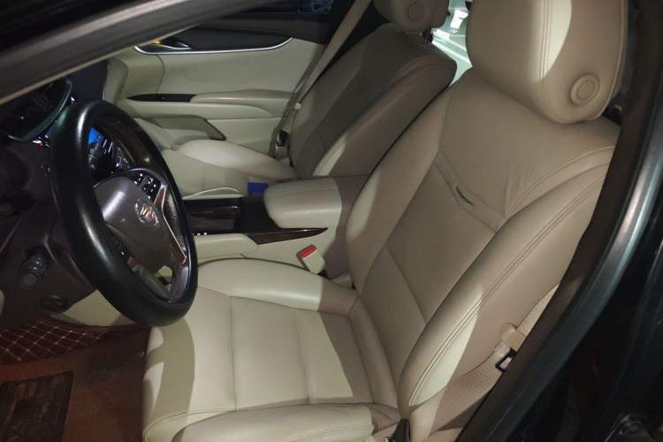 Used Cadillac XTS 2013 28T Comfort Model Left Front Seat