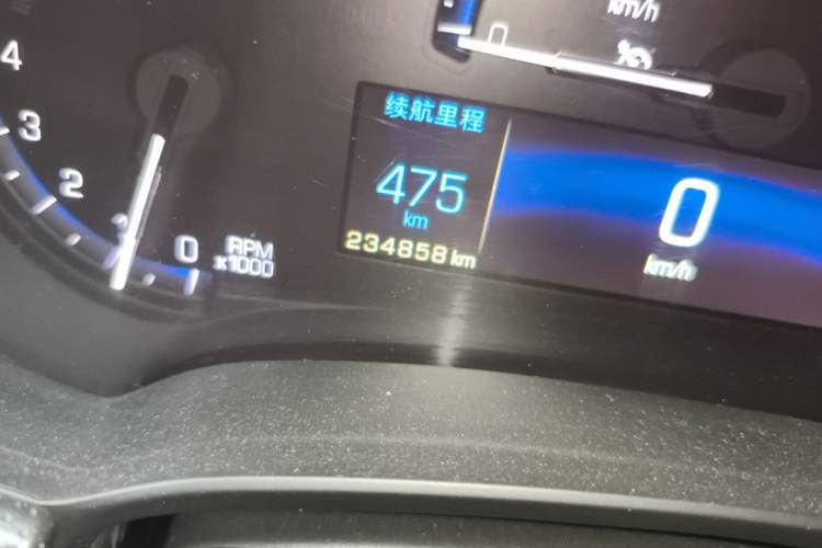 Used Cadillac XTS 2013 28T Luxury Model Odometer Close Up