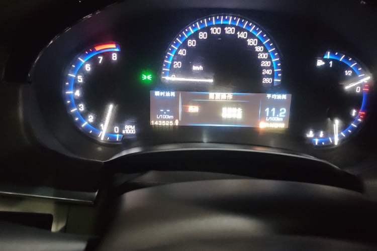 Used Cadillac XTS 2013 28T Comfort Model Odometer Close Up