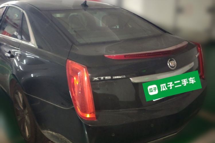Used Cadillac XTS 2013 36S Platinum Edition Rear Left 45 Deg