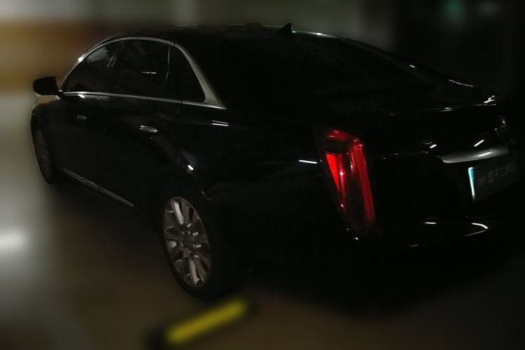Used Cadillac XTS 2013 28T Luxury Model Rear Left 45 Deg