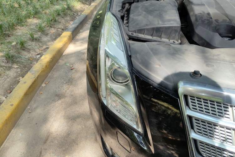 Used Cadillac XTS 2013 36S Platinum Edition Right Front Headlight