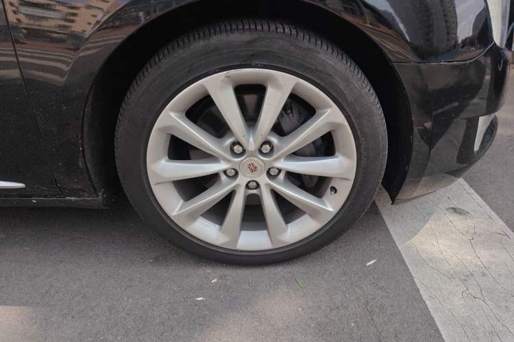 Used Cadillac XTS 2013 28T Leading Model Right Front Wheel Hub