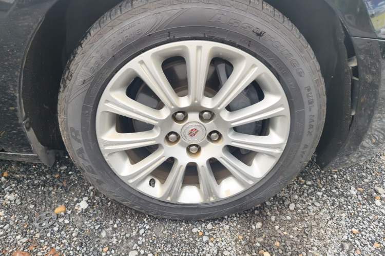 Used Cadillac XTS 2013 28T Luxury Model Right Front Wheel Hub