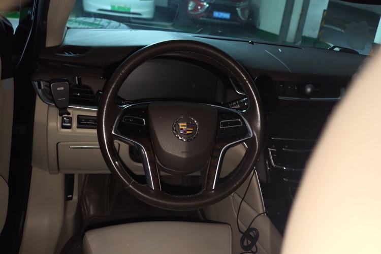 Used Cadillac XTS 2013 36S Platinum Edition Steering Wheel