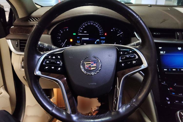Used Cadillac XTS 2013 28T Luxury Model Steering Wheel