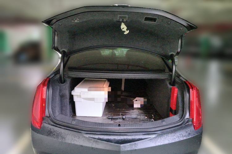 Used Cadillac XTS 2013 28T Leading Model Trunk