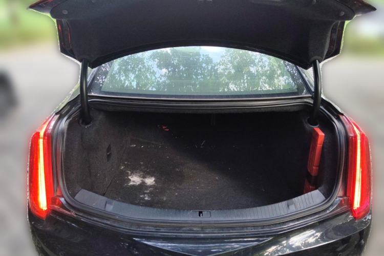 Used Cadillac XTS 2013 28T Tech Model Trunk
