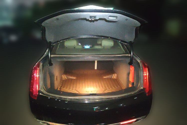 Used Cadillac XTS 2013 28T Comfort Model Trunk