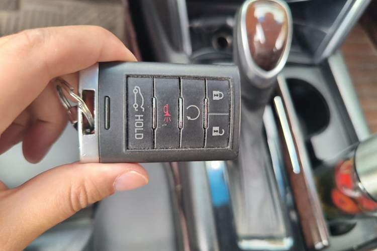 Used Cadillac XTS 2013 28T Elite Edition Vehicle Key