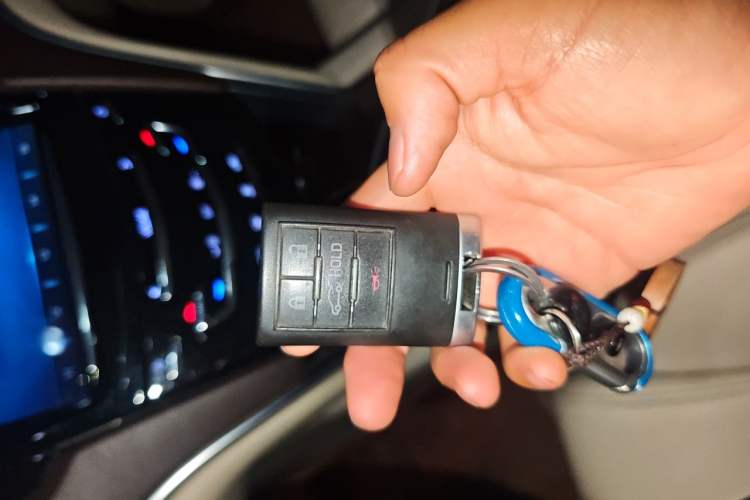Used Cadillac XTS 2013 28T Comfort Model Vehicle Key