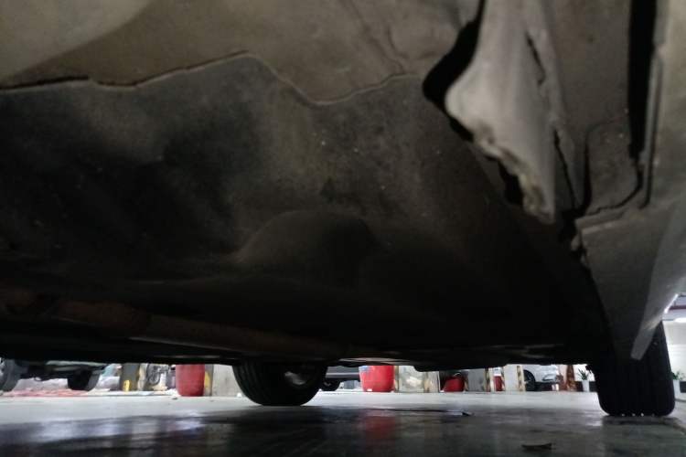 Used Cadillac XTS 2013 28T Comfort Model Chassis Front Left