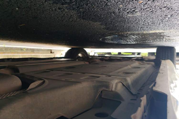 Used Cadillac XTS 2013 28T Comfort Model Chassis Rear Left
