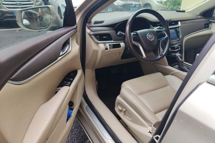 Used Cadillac XTS 2013 28T Comfort Model Driver Seat