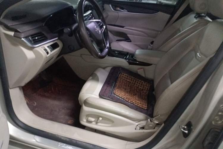 Used Cadillac XTS 2013 28T Comfort Model Driver Seat