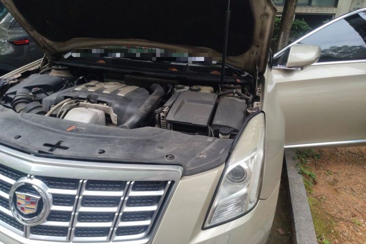 Used Cadillac XTS 2013 28T Luxury Model Engine Bay Left