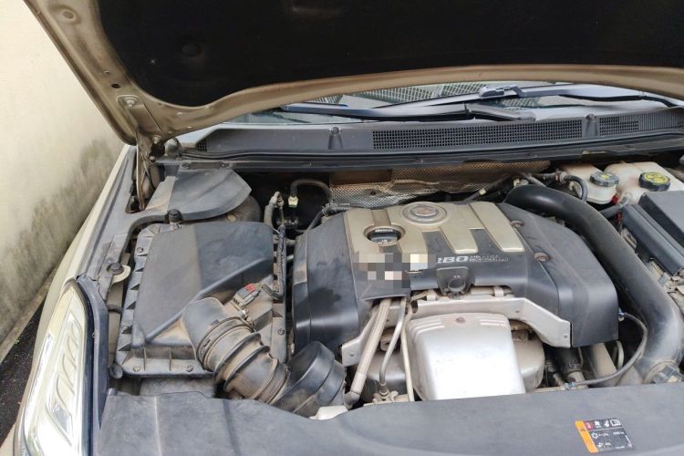 Used Cadillac XTS 2013 28T Comfort Model Engine Bay Right