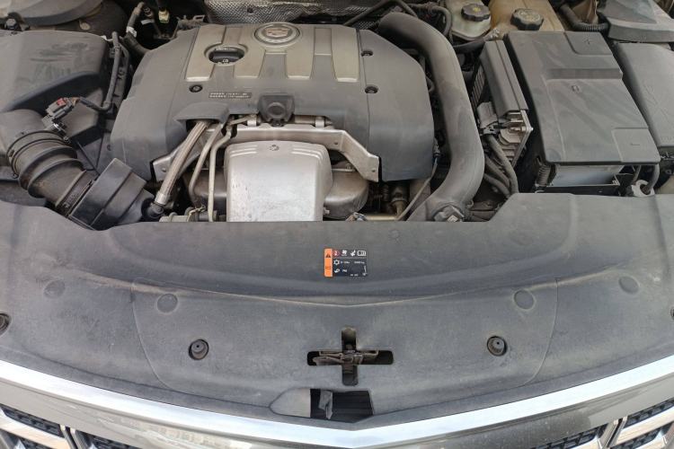 Used Cadillac XTS 2013 28T Elite Edition Engine Bay