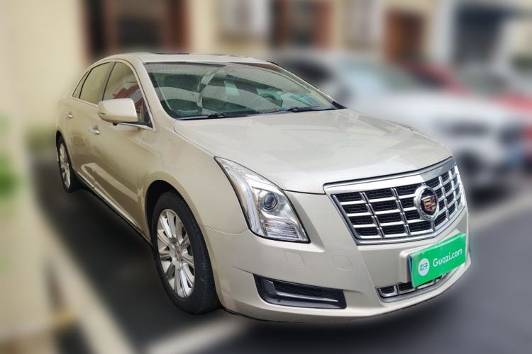 Used Cadillac XTS 2013 28T Comfort Model Front Right 45 Deg