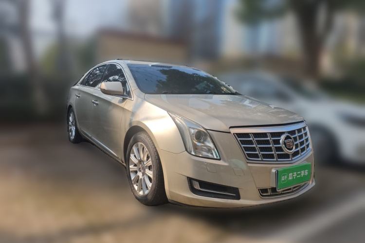 Used Cadillac XTS 2013 28T Comfort Model Front Right 45 Deg