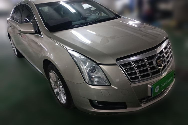 Used Cadillac XTS 2013 28T Comfort Model Front Right 45 Deg