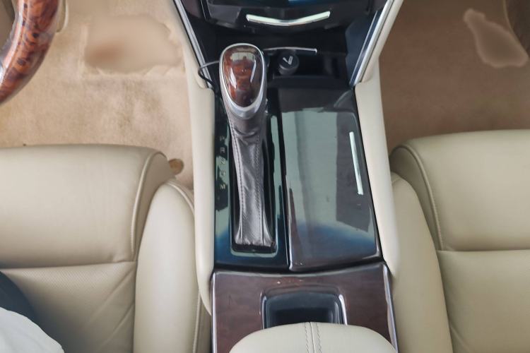 Used Cadillac XTS 2013 28T Elite Edition Gear Lever