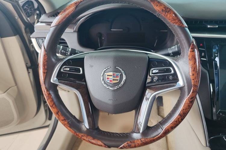 Used Cadillac XTS 2013 28T Elite Edition Instrument Cluster