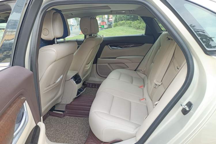 Used Cadillac XTS 2013 28T Elite Edition Interior 4