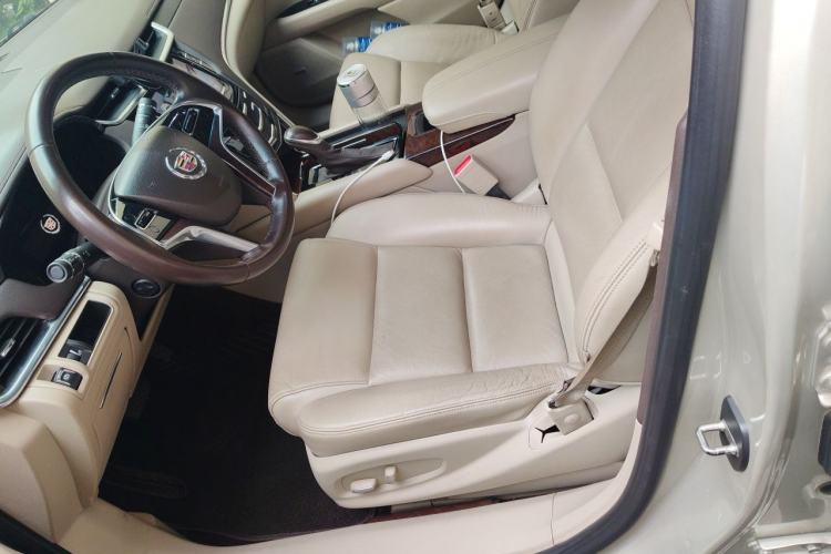 Used Cadillac XTS 2013 28T Comfort Model Left Front Seat
