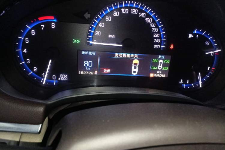Used Cadillac XTS 2013 28T Comfort Model Odometer Close Up