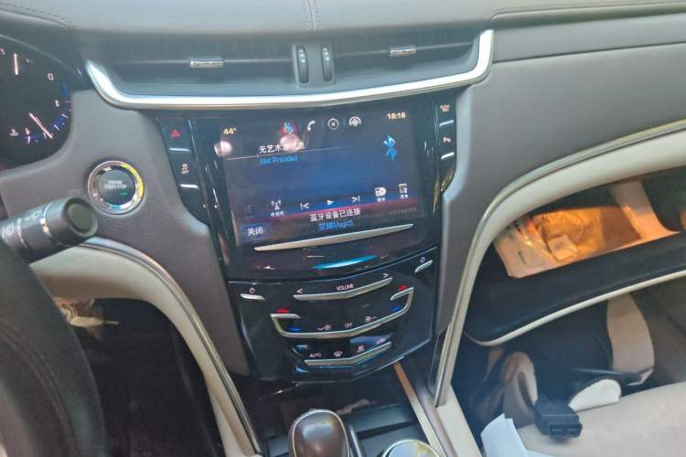 Used Cadillac XTS 2013 28T Elegant Model Audio And AC Panel