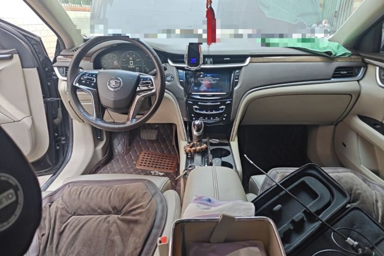 Used Cadillac XTS 2013 36S Platinum Edition Center Console