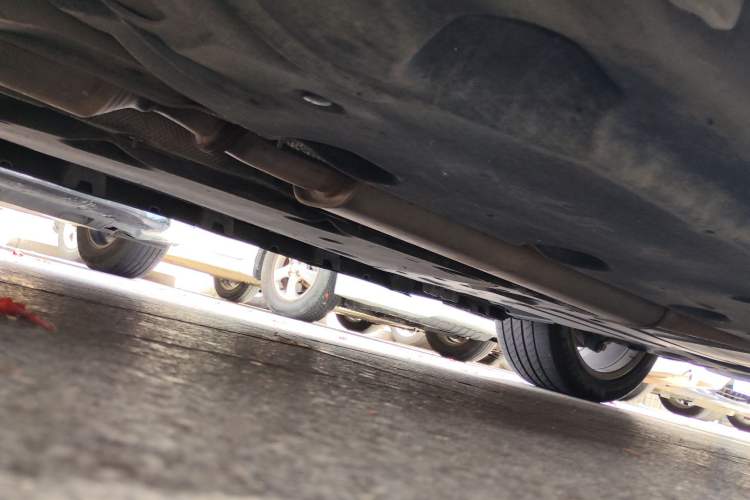 Used Cadillac XTS 2013 28T Tech Model Chassis Front Left