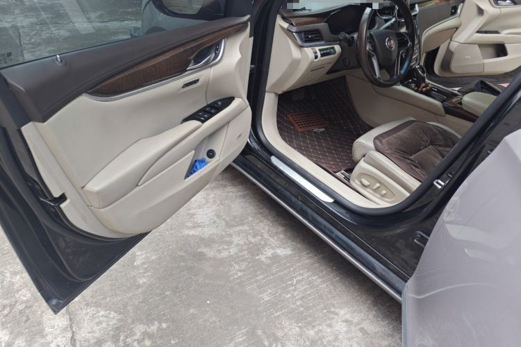 Used Cadillac XTS 2013 36S Platinum Edition Driver Seat