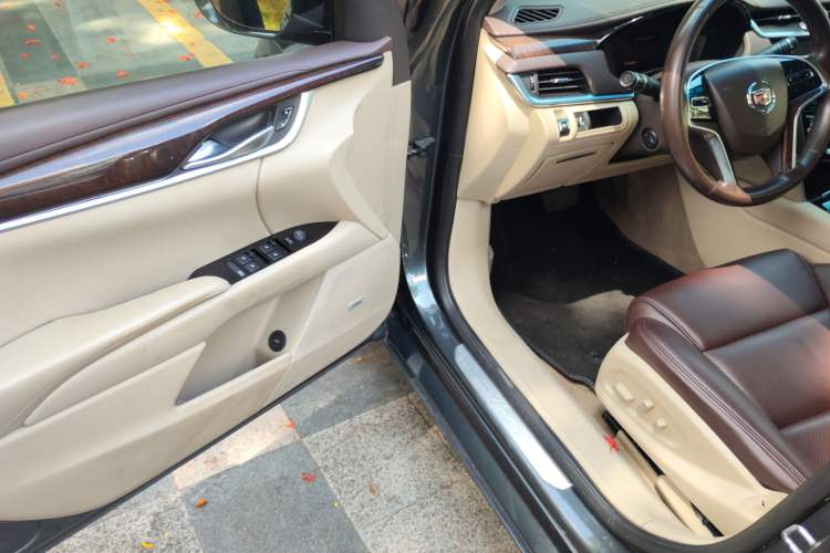 Used Cadillac XTS 2013 28T Tech Model Driver Seat