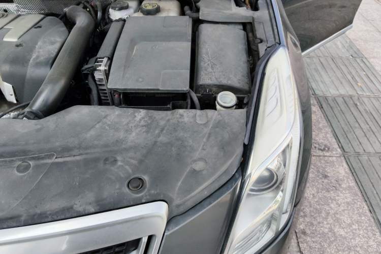Used Cadillac XTS 2013 28T Leading Model Engine Bay Left