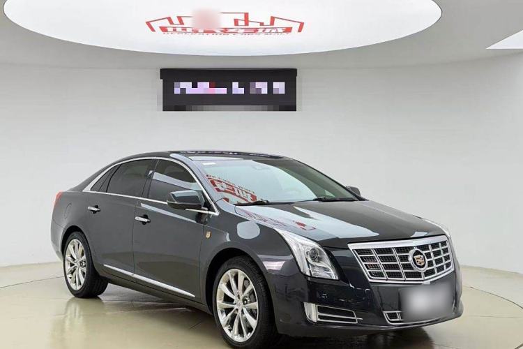 Used Cadillac XTS 2013 28T Leading Model Exterior 2