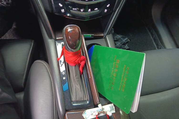 Used Cadillac XTS 2013 28T Leading Model Gear Lever