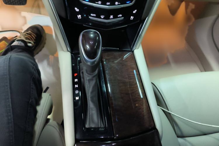 Used Cadillac XTS 2013 28T Leading Model Gear Lever