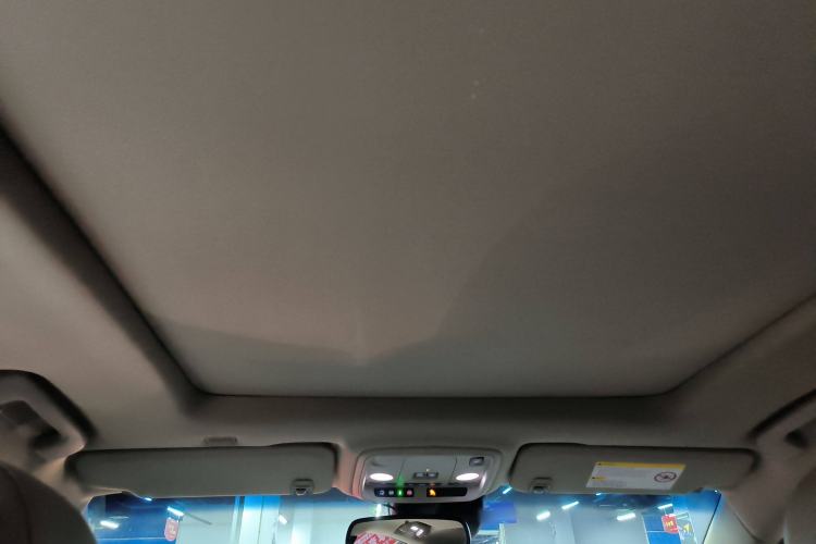 Used Cadillac XTS 2013 28T Leading Model Headliner