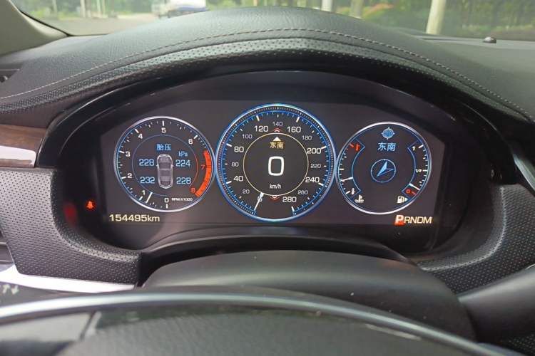 Used Cadillac XTS 2013 28T Leading Model Instrument Cluster