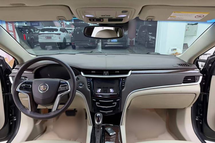 Used Cadillac XTS 2013 28T Leading Model Interior 1