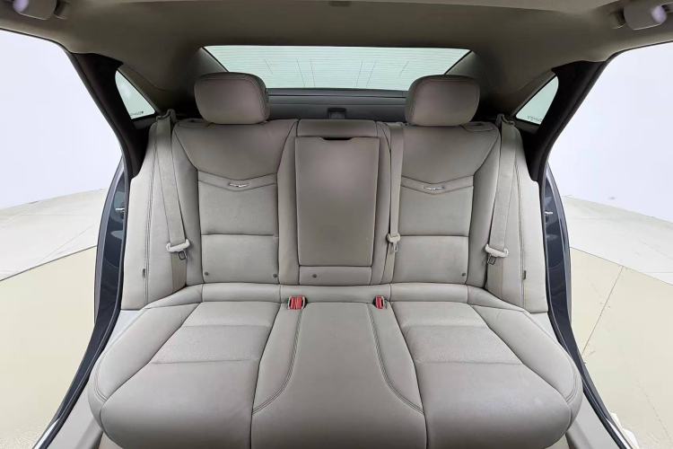 Used Cadillac XTS 2013 28T Leading Model Interior 6