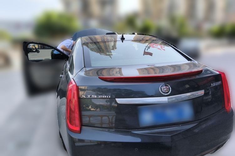 Used Cadillac XTS 2013 28T Leading Model Rear