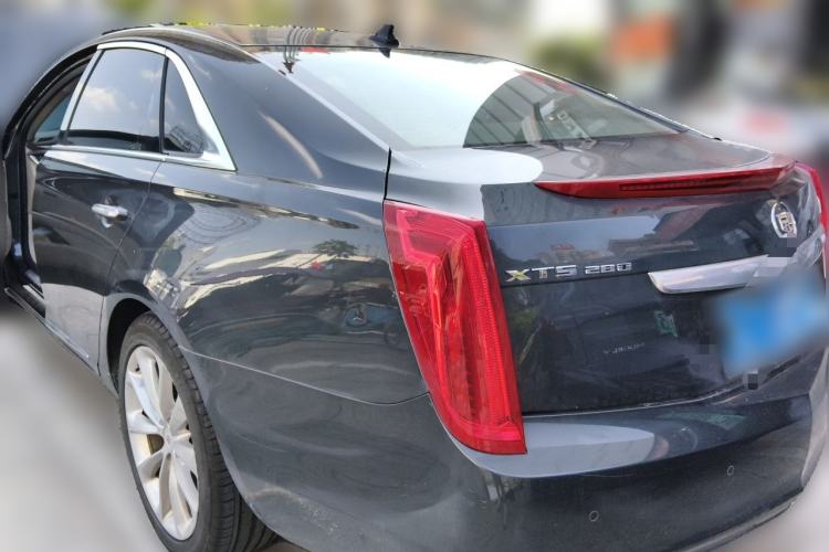 Used Cadillac XTS 2013 28T Leading Model Rear Left 45 Deg