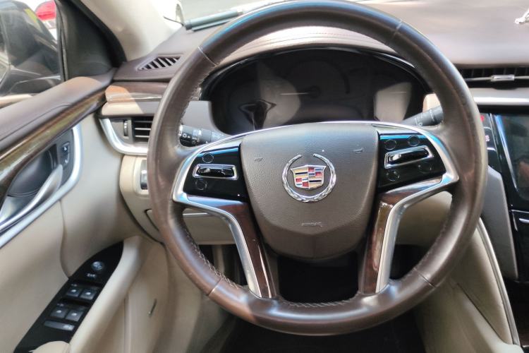 Used Cadillac XTS 2013 28T Tech Model Steering Wheel