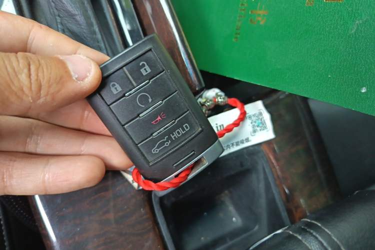 Used Cadillac XTS 2013 28T Leading Model Vehicle Key